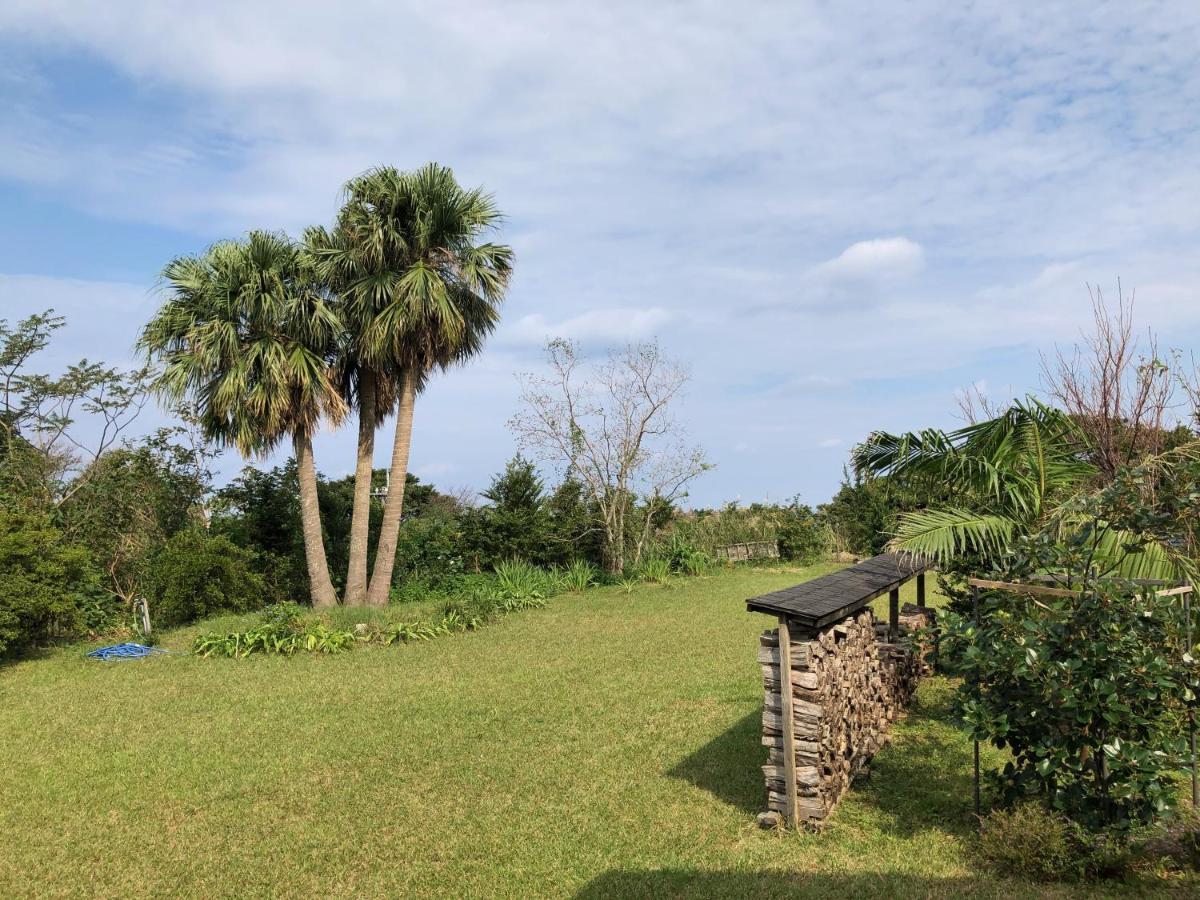 Cottage Orange House Yakushima Якусіма Екстер'єр фото