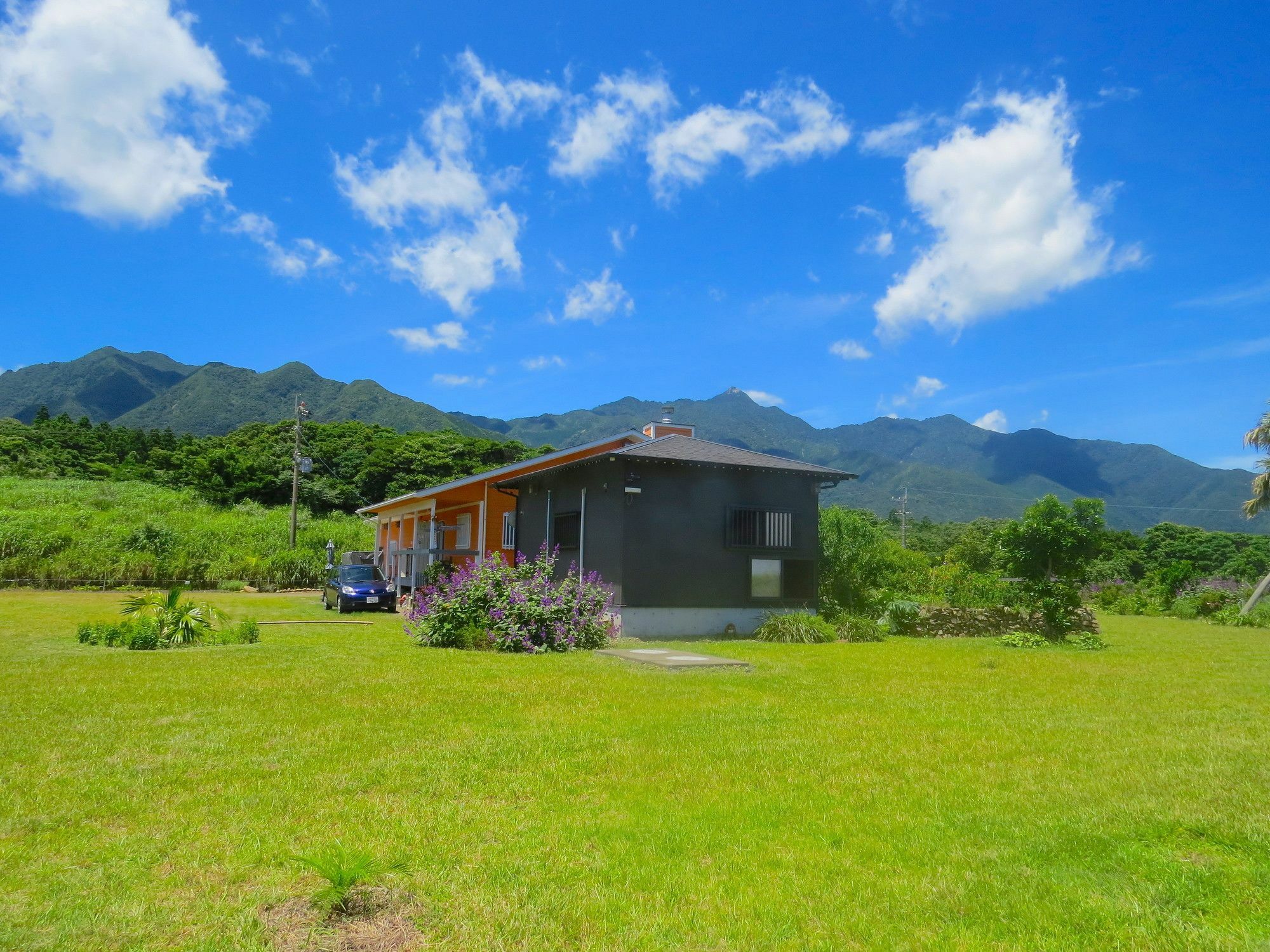 Cottage Orange House Yakushima Якусіма Екстер'єр фото